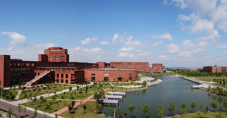 江西師范大學旭潔洗地機客戶案例-<a href=http://www.www.baidu-0531.com target=_blank class=infotextkey>洗地機生產廠</a>家